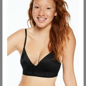 Wireless Wear Everywhere VS PINK lightly lined bra